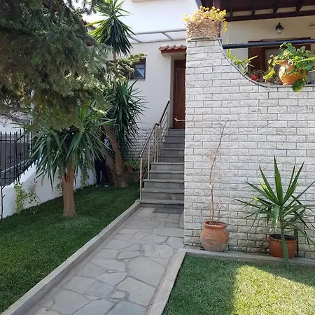 Fyllou Apartment