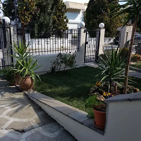 Fyllou Apartment