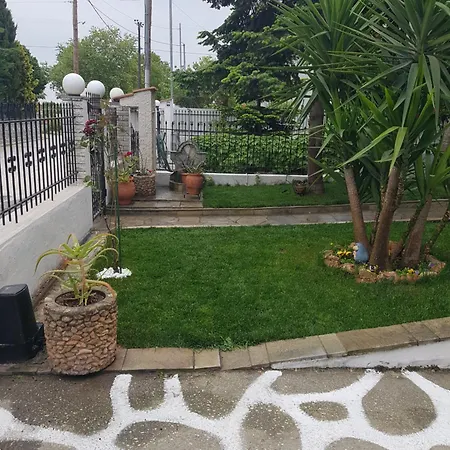 Fyllou Apartment
